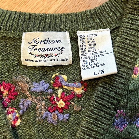Northern Treasures Green Floral Embroidered Sweater Vest Eclectic Grandma - Picture 4 of 6